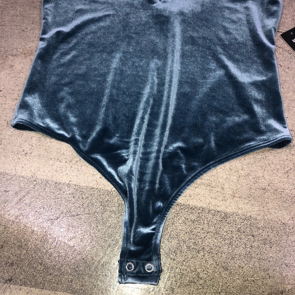 SOLD 🤍 - Picture 4 of 6